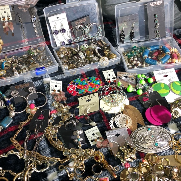 Meet your Posher, Pam - Picture 12 of 16